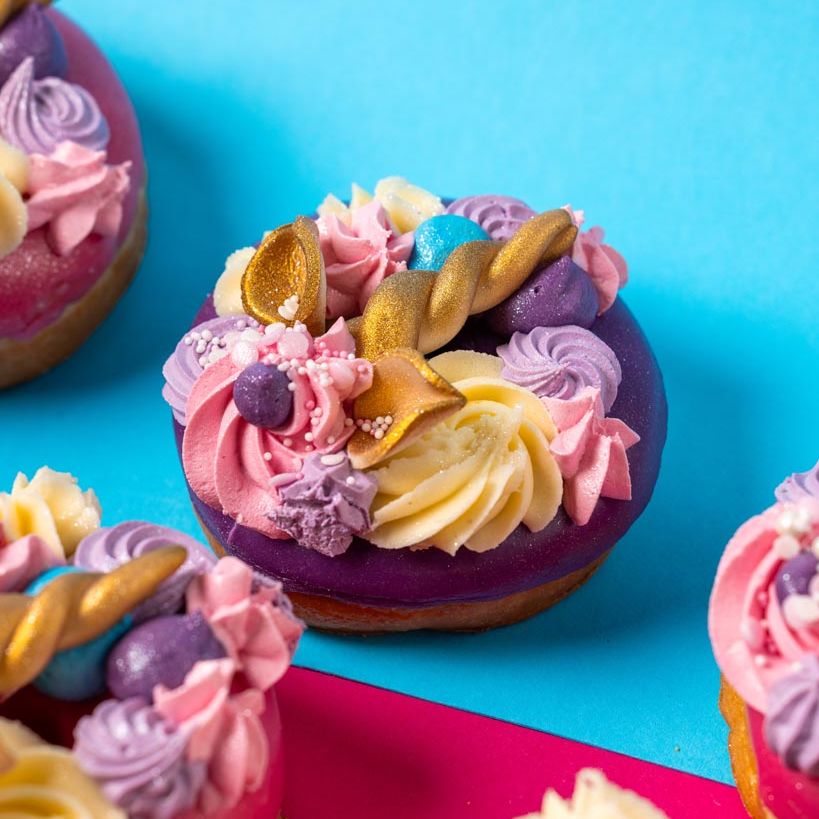"Unicorn Special" donut gift box (vegan)