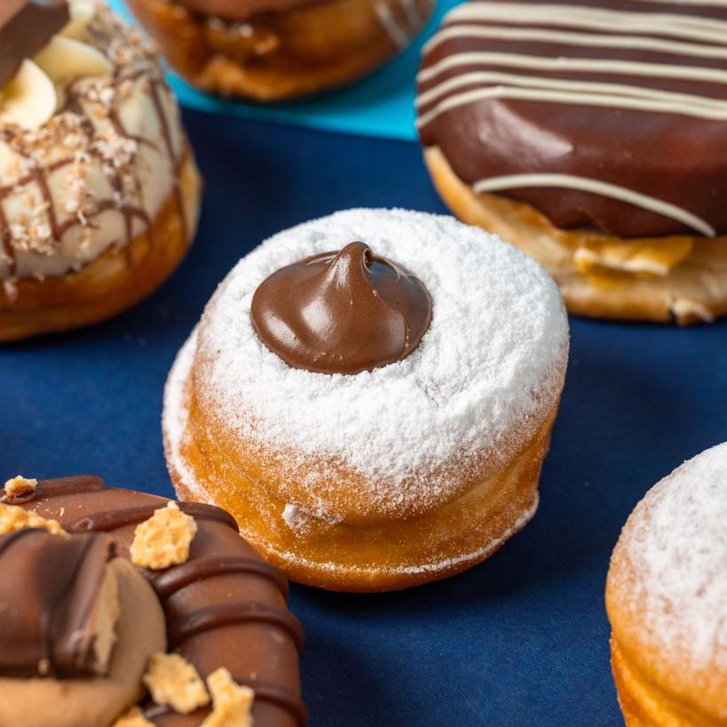 "Chocoholics" mini donut gift box