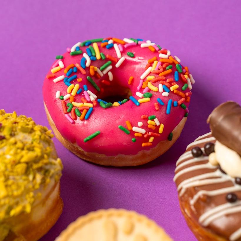 "DT Deluxe Dozen" mini donut gift box
