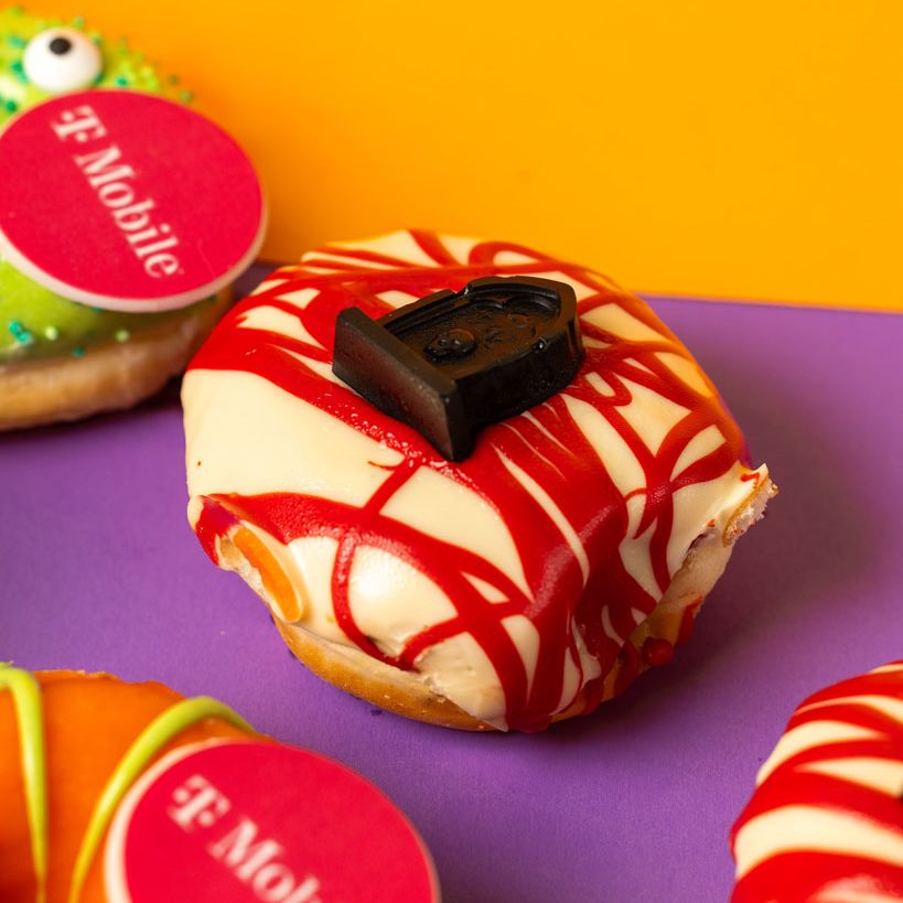 "Corporate Halloween" mini doughnut gift box with logo