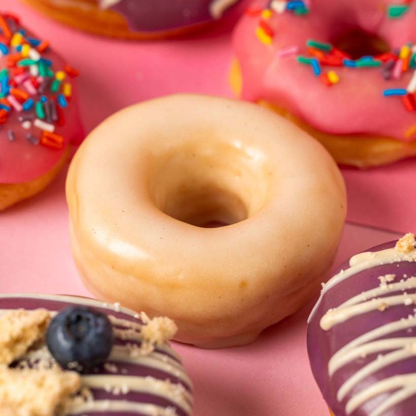 "Pink Party" mini donut gift box (vegan)